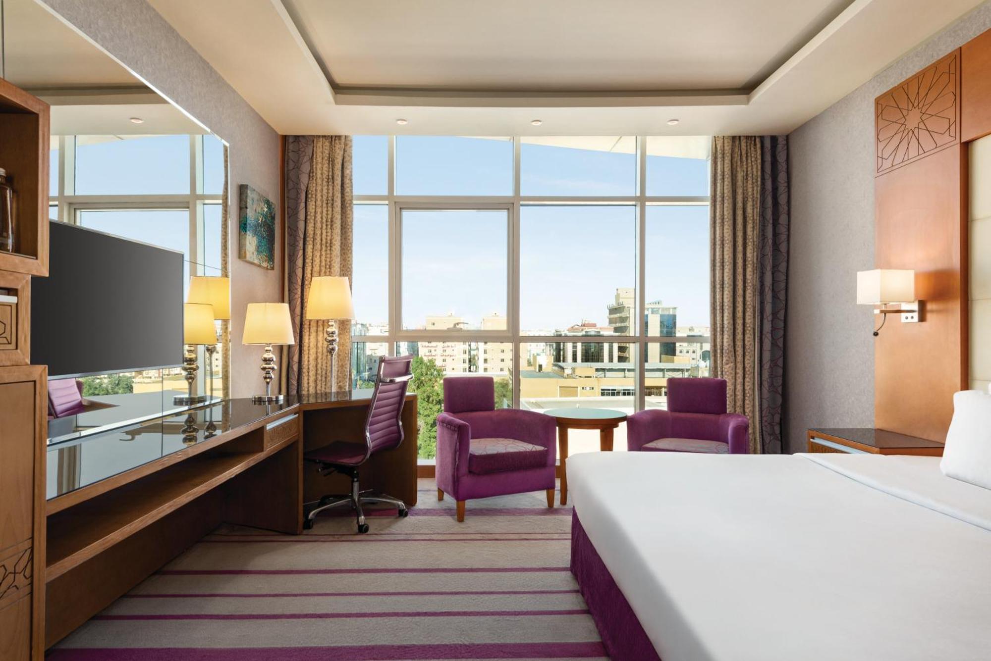 Vivid Hotel, A Member Of Radisson Individuals 5*